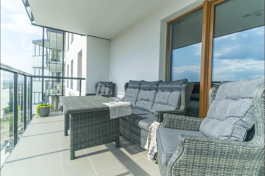 Apartmate- City View Comfy Apartment By The Sea & Free Gym Gdansk